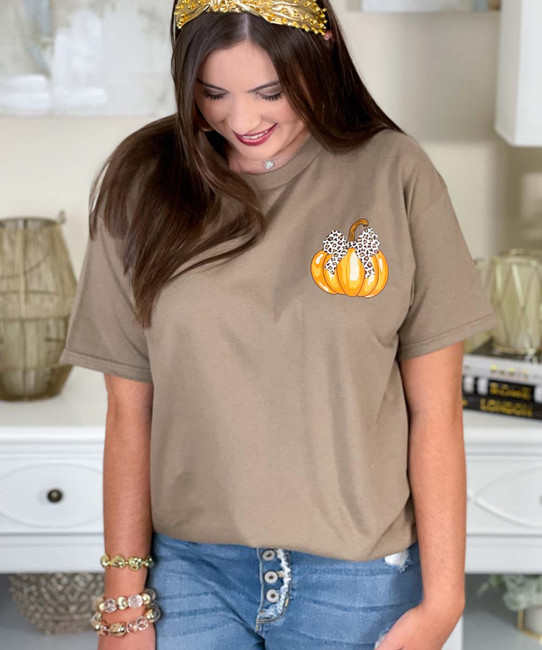 pocket pumpkin with leopard bow tee close up