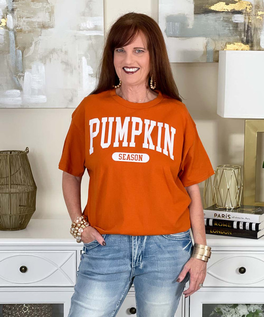 pumpkin arched season tee