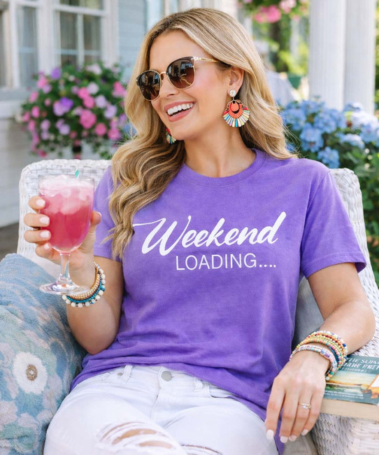 weekend loading comfort colors model image