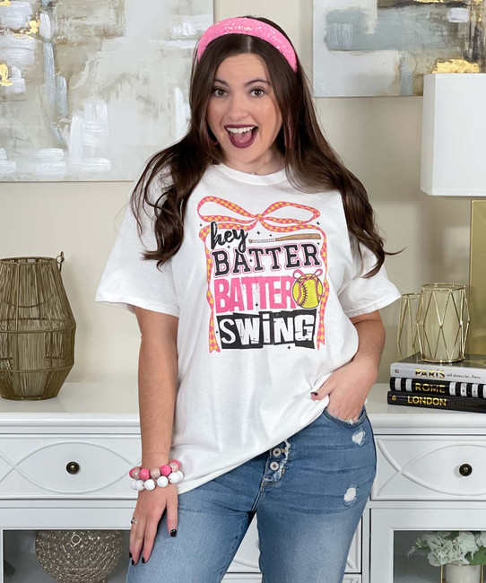 hey batter softball with bow tee