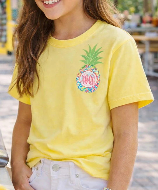 MONOGRAMMED POCKET LILLY PINEAPPLE closeup