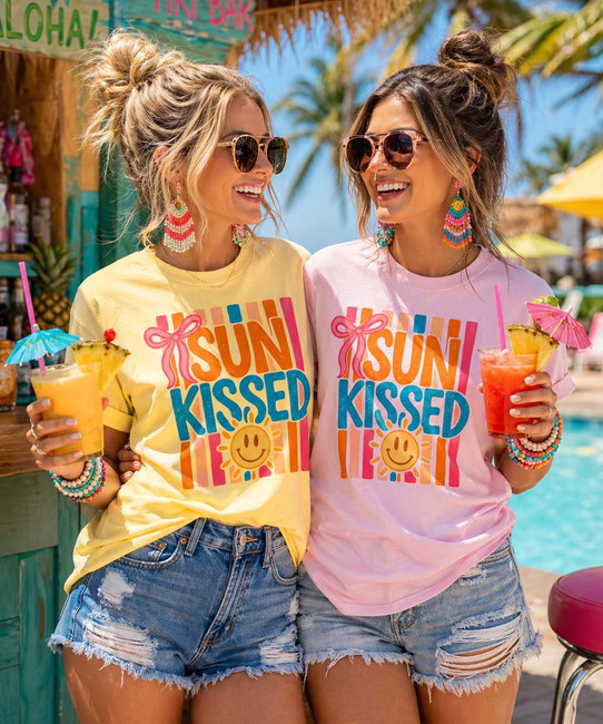 Sunkissed graphic tee model 2