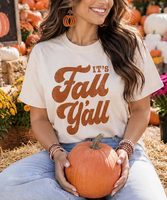 Saturday looks good on me tee model image close up