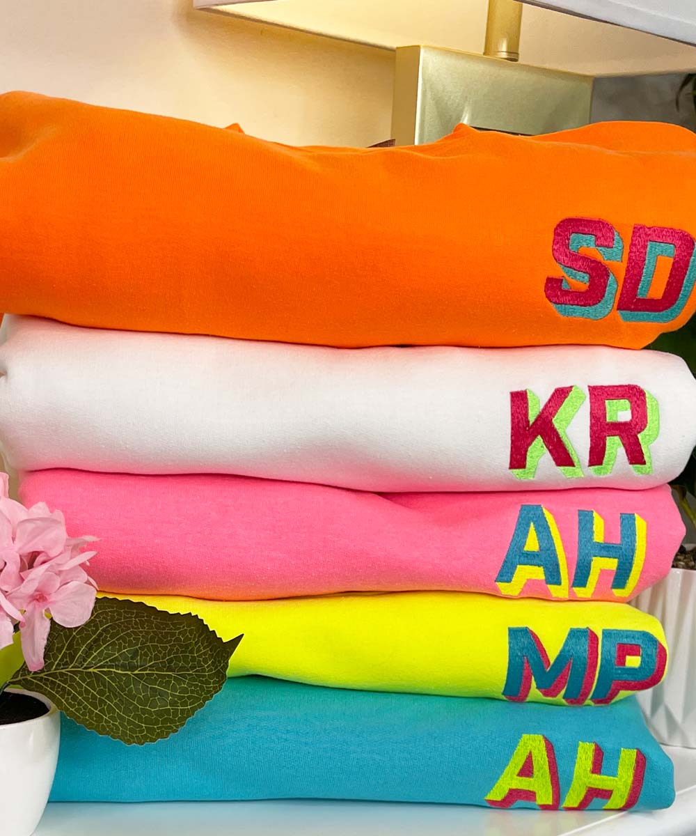 【BAON】[unisex] Newon nylon lettering color matching sweat Monogrammed Sweatshirt