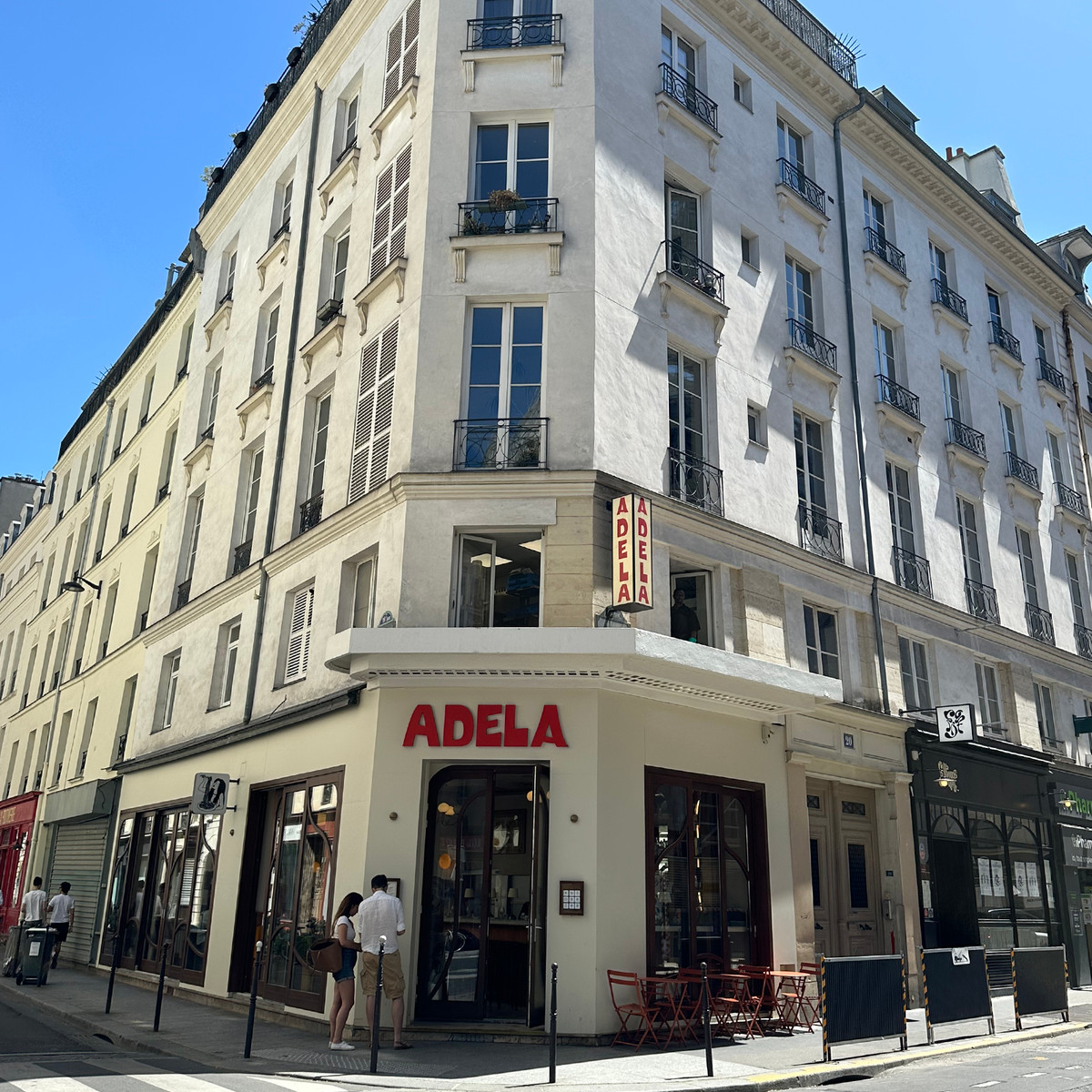Step into the heart of Italy at Adela, where authentic Italian cuisine meets the vibrancy of Paris' Grands Boulevards.