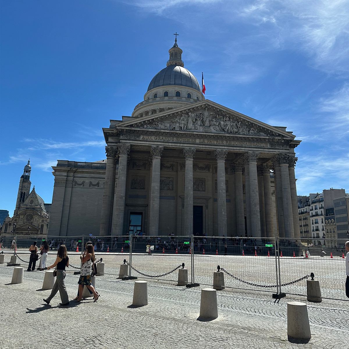 Panthéon Paris – A Monument to Greatness in the Latin Quarter