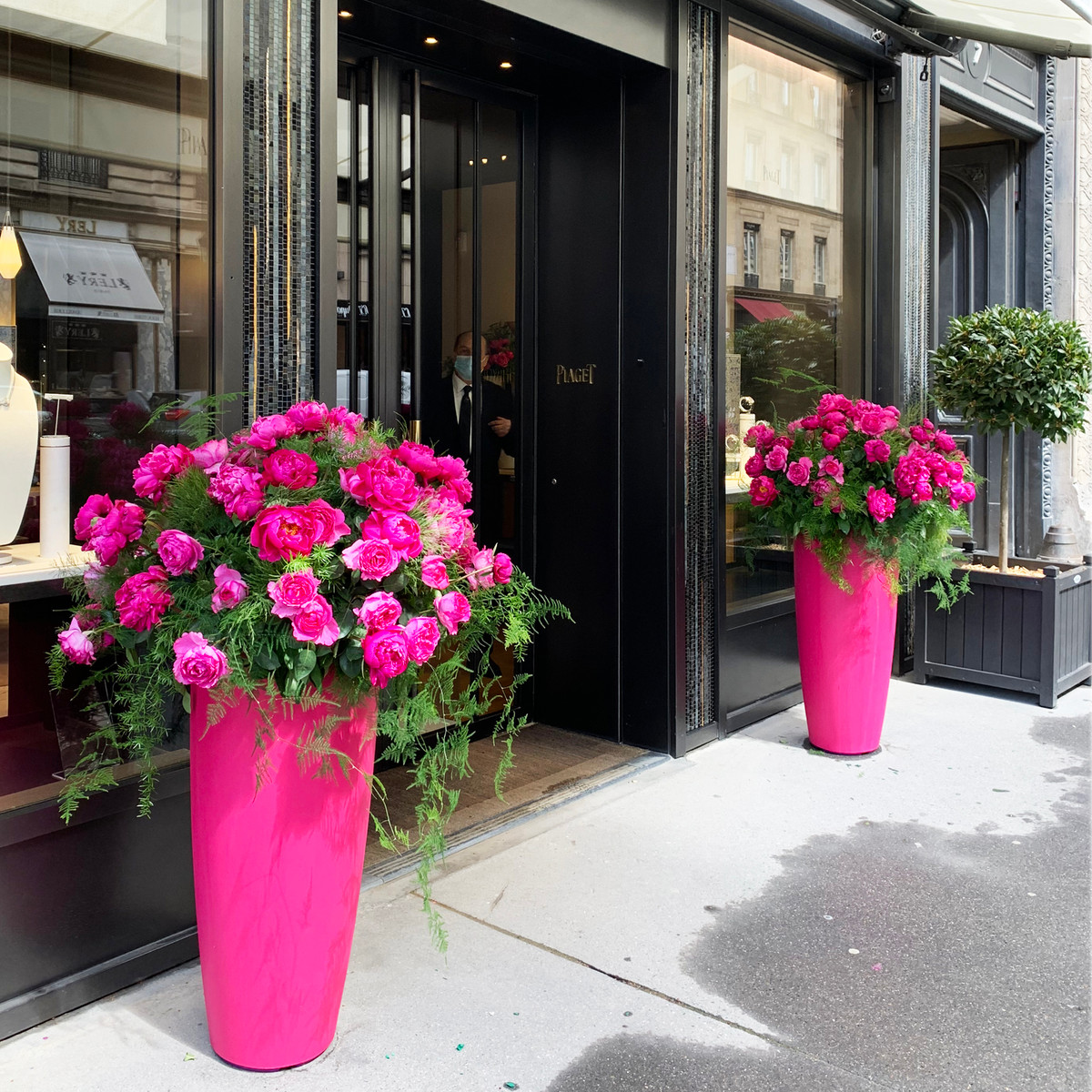 Rue de la Paix is home to some of the world's most prestigious jewelry and watch maisons, including Piaget, Cartier, Boucheron, Van Cleef & Arpels, and Mauboussin. Elegant storefronts, seasonal floral displays, and refined window displays make every stroll along the street feel distinctly Parisian.