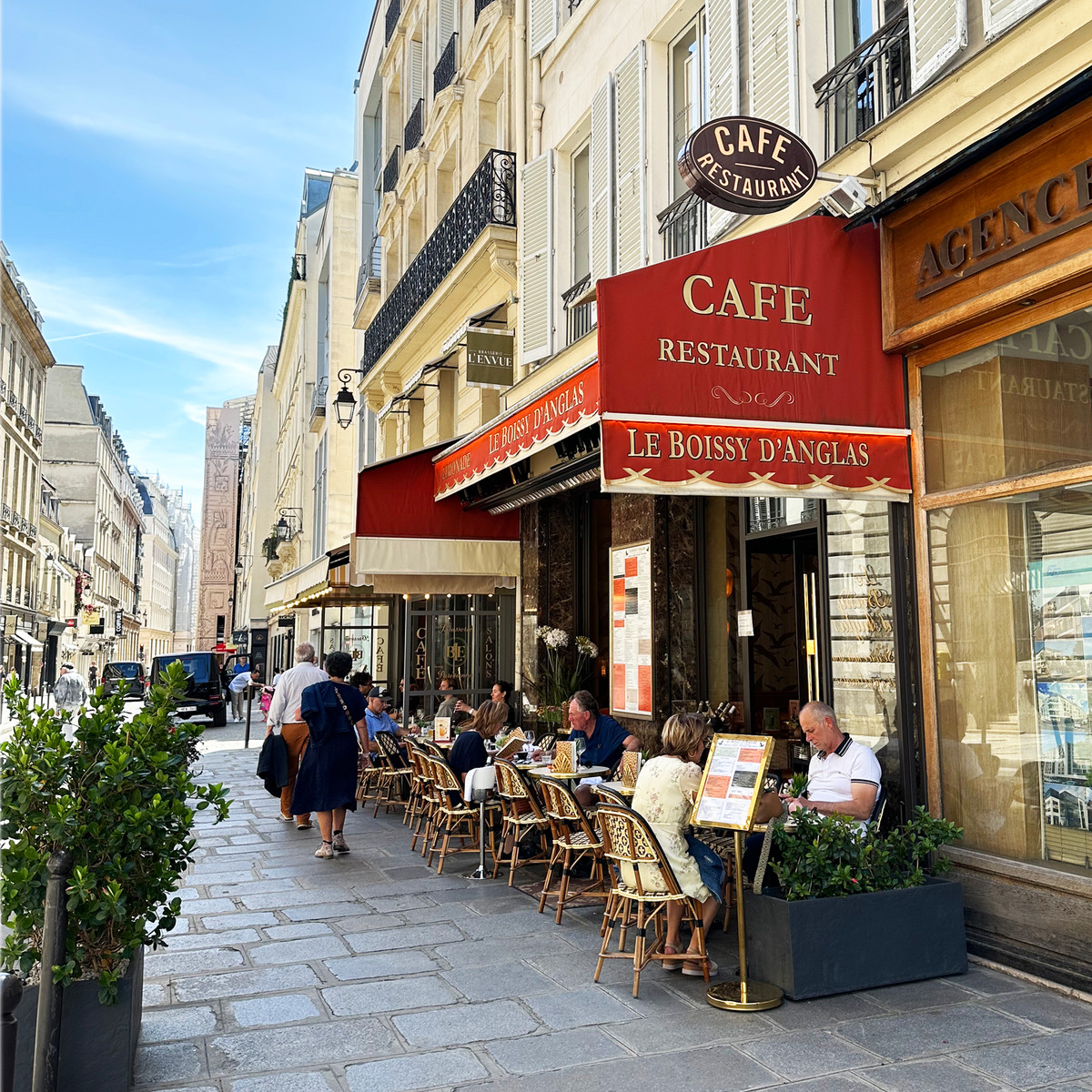 Rue Boissy-d’Anglas — elegant Paris street connecting Place de la Concorde and Rue du Faubourg Saint-Honoré.