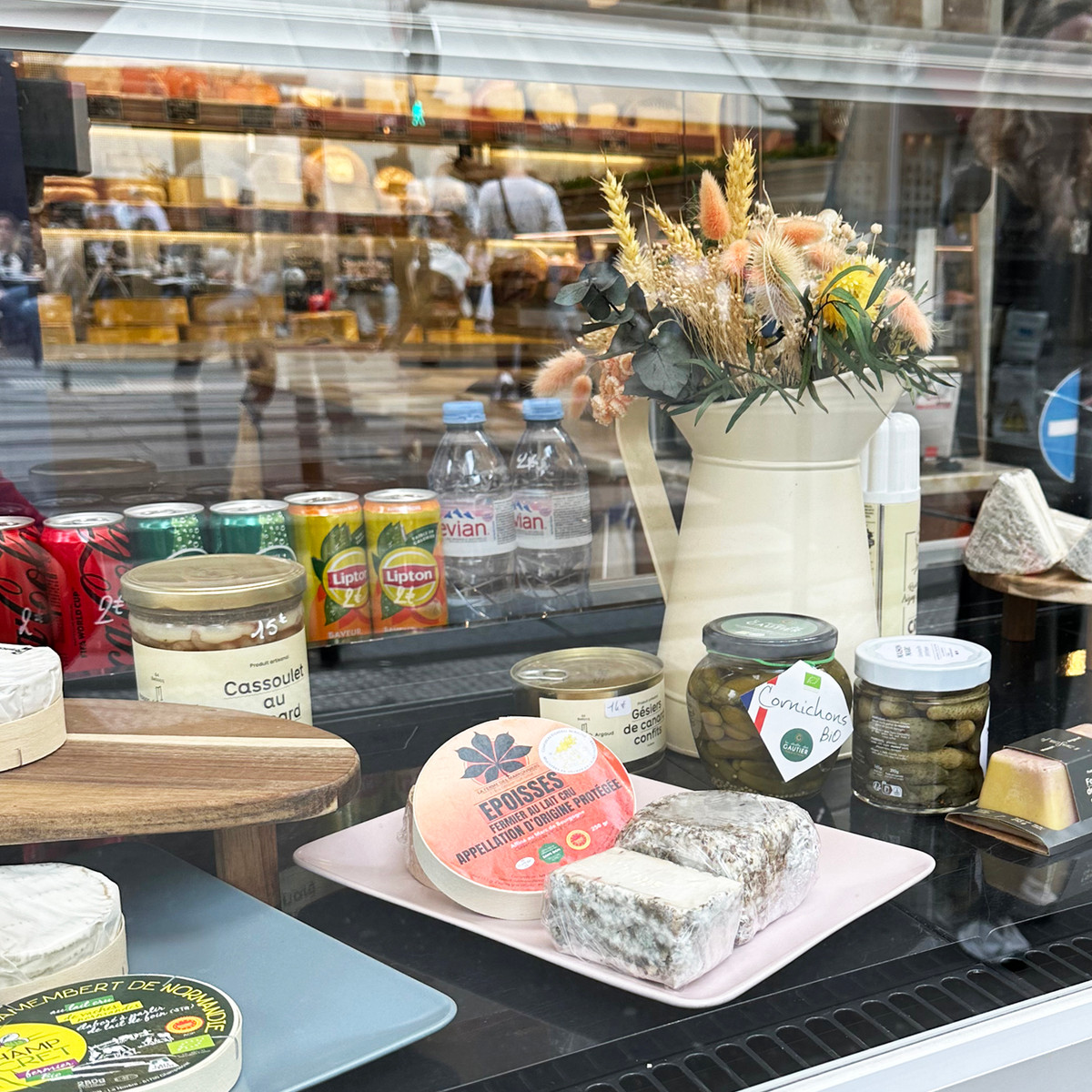 Tucked into the charming streets of Le Marais, Fromagerie Jouannault is a temple of French cheese, where tradition meets taste. Whether you're seeking a creamy brie, a pungent Roquefort, or an aged comté, this family-run fromagerie offers an unforgettable selection, served with expert advice and Parisian warmth. A true sensory experience that celebrates the art of cheese — and one of our top picks at TLC Paris.