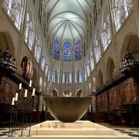 Light, stone, and symmetry converge in the quiet power of Notre-Dame’s interior.