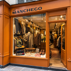 The Manchego vintage boutique in Paris, specialising in classic men's suits, tailored jackets, coats and carefully selected vintage fashion.