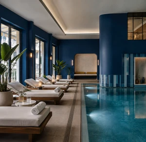 Indulge in personalized skincare and luxury beauty treatments at My Blend by Clarins Spa in Paris. Offering tailored facials, anti-aging therapies, and rejuvenating body treatments, this spa provides premium services designed to enhance your natural beauty and wellness. Located in the heart of Paris, My Blend by Clarins is the ultimate destination for those seeking exclusive, high-end skincare services with TLC Paris, your guide to Parisian luxury.