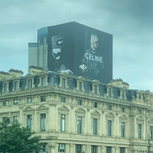 Celine Codes — A Parisian Perspective
Celine overlooking the historic architecture near Hotel de Ville — a distinctly Parisian setting for a maison where jewellery, modern objects and contemporary design meet.