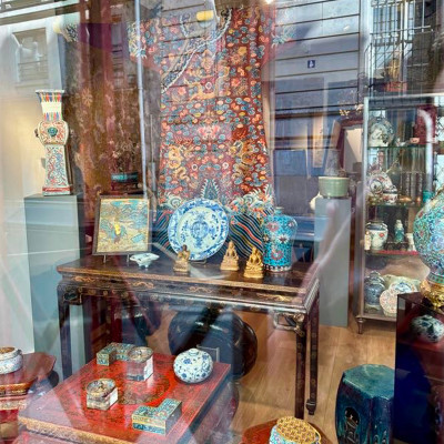 Objects From Elsewhere
The street's eclectic spirit stretches far beyond Paris, with Asian antiques, textiles and objects travelling from distant workshops to Saint-Germain collectors.
