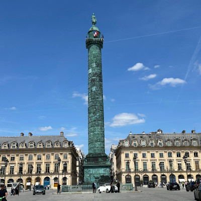 Place Vendôme – Timeless Parisian Prestige & Radiant Elegance