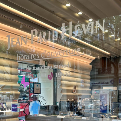 World-renowned chocolatier Jean-Paul Hévin creates refined chocolates, pastries and macarons with exceptional craftsmanship. A favorite stop for chocolate lovers exploring the Marais.