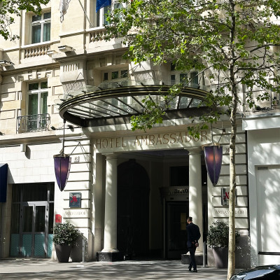 Boulevard Haussmann is home to several elegant Parisian hotels, offering visitors a central base within walking distance of the Opéra district, luxury shopping, museums, and many of the city's major attractions.
