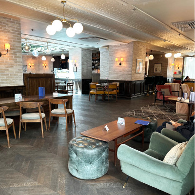 The spacious lobby combines comfortable seating, quiet work areas and relaxed social spaces, making The Hoxton Paris as popular with locals as with hotel guests.