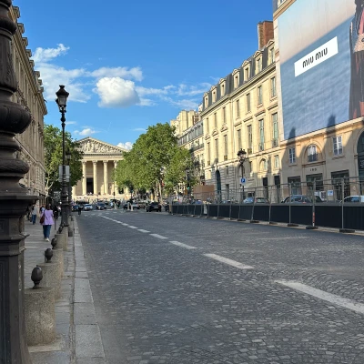 Stretching between Place de la Madeleine and Place de la Concorde, Rue Royale combines heritage landmarks with some of Paris' most prestigious fashion houses.