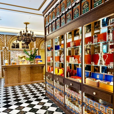 Bacha Coffee – Shelves lined with beautifully presented coffees and gift collections showcase the brand’s global coffee heritage, inviting visitors to explore origins from across the world.