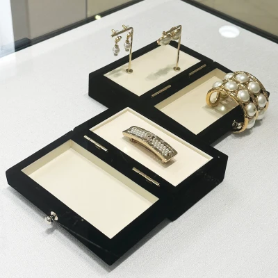 CHANEL costume jewellery and fashion accessories in Paris