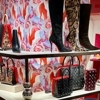 Christian Louboutin at Galeries Lafayette Paris Haussmann
Silhouettes that define the house—sharp lines, elevated textures & the iconic red sole in motion.