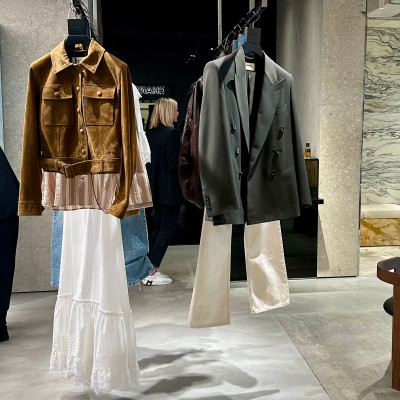 Saint Laurent — Men’s & Women’s Collections
Saint Laurent’s men’s and women’s collections bring the house’s sharp Parisian attitude to modern tailoring, eveningwear and everyday style.