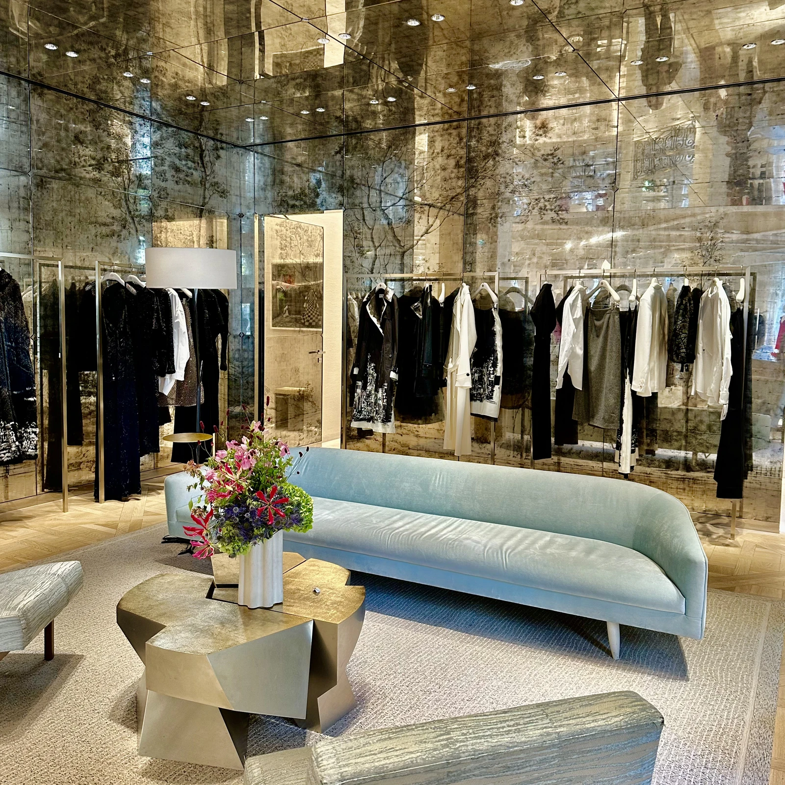 Dior Avenue Montaigne interior in Paris