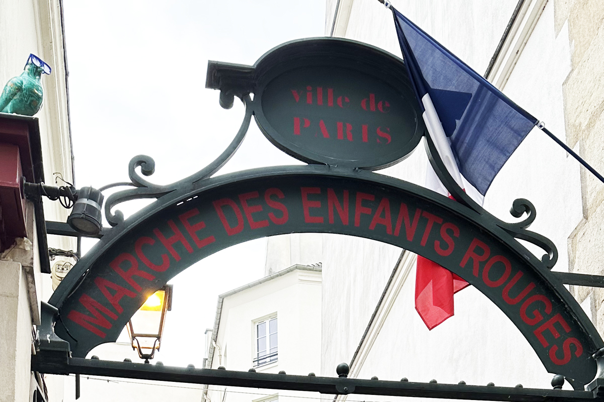 Marché des Enfants Rouges historic covered market in Paris