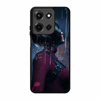 Ada Wong Resident Evil 4 in Rain Motorola moto g 2025 Case