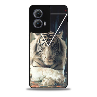 White Tiger Motorola Moto Edge Case