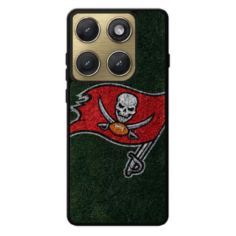 Buccaneers in Grass Motorola Edge 2026 Case