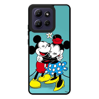 Minnie And Mickey Hugging Motorola Moto G Play 2026 Case