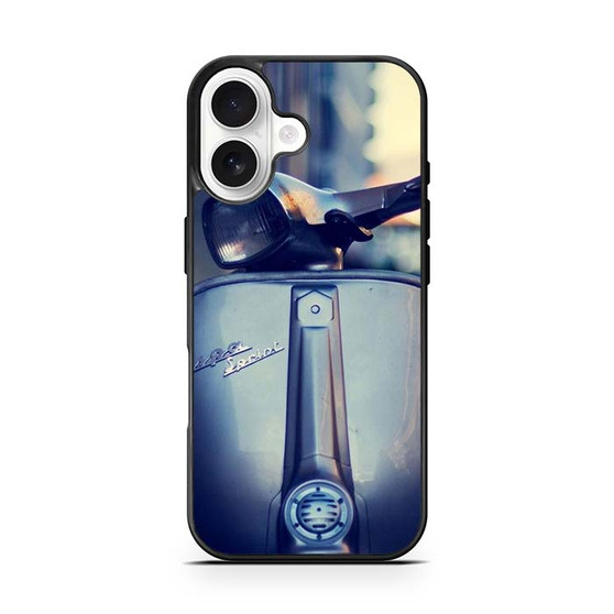 Vespa Old But Gold iPhone 17 Case