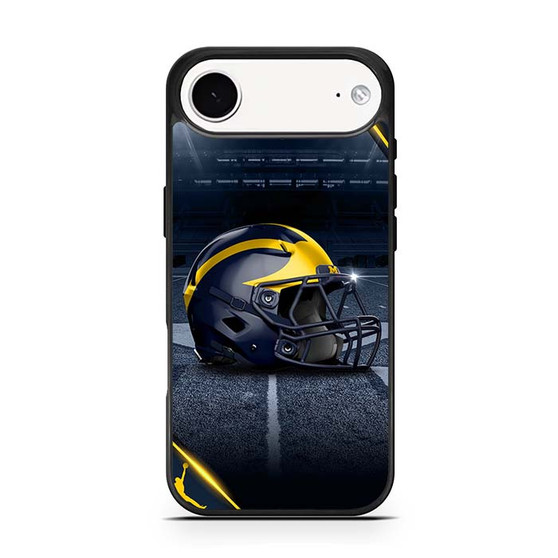 Michigan Wolverines Helmet iPhone Air Case Michigan Wolverines Helmet iPhone Air Case
