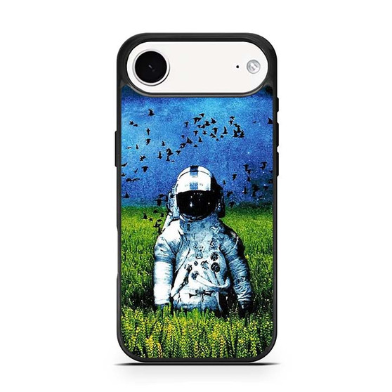 Brand new deja entendu grass iPhone Air Case
