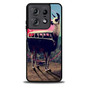 llama retro bus Motorola Moto Edge 2025 Case