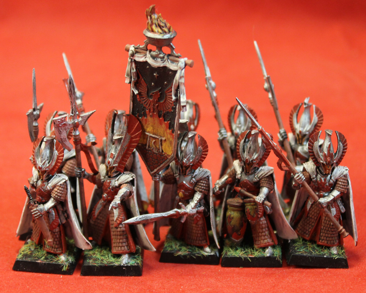 High Elves: Phoenix Guard (2010) プラモデル 模型 モデルキット おもちゃ Collector-Info: 99110210121 (87-14) High Elf Phoenix Guard Command