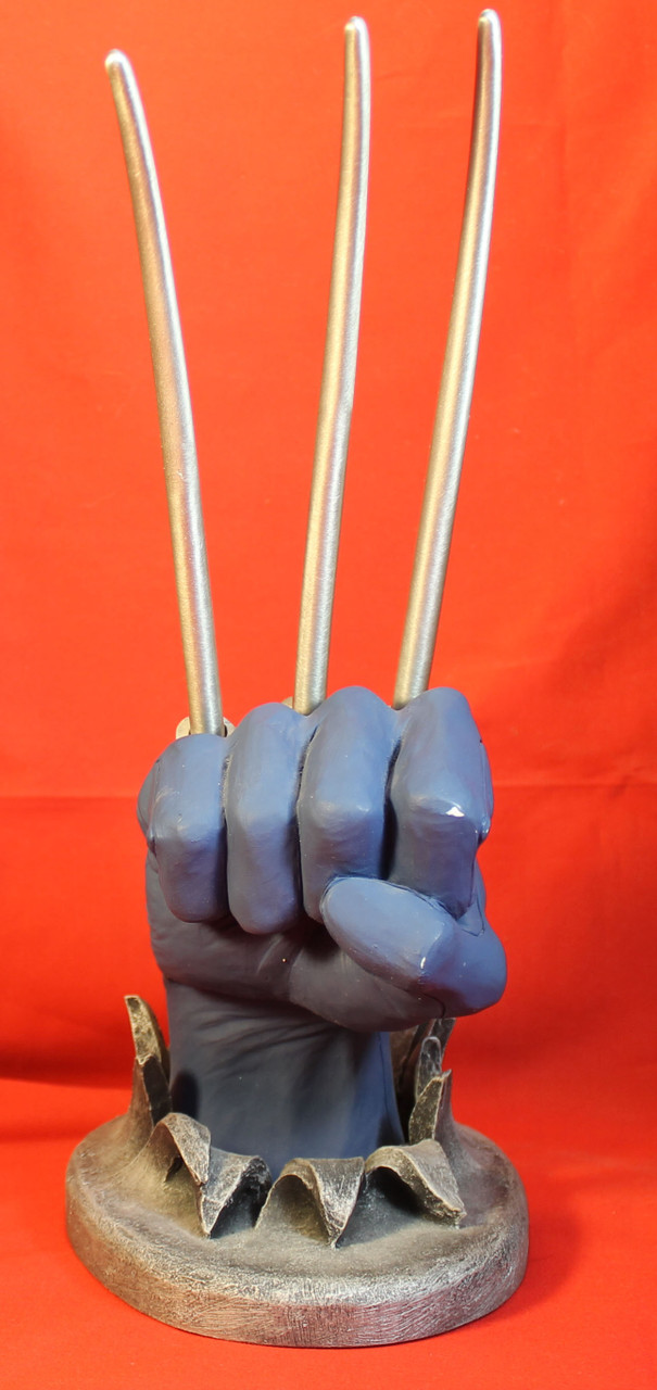 X-Men-13" Statue Three Pen Desk Set - Wolverine Fist Claw