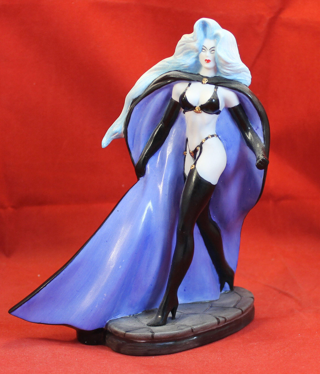 6.5" Statue Porcelain Figurine - Lady Death