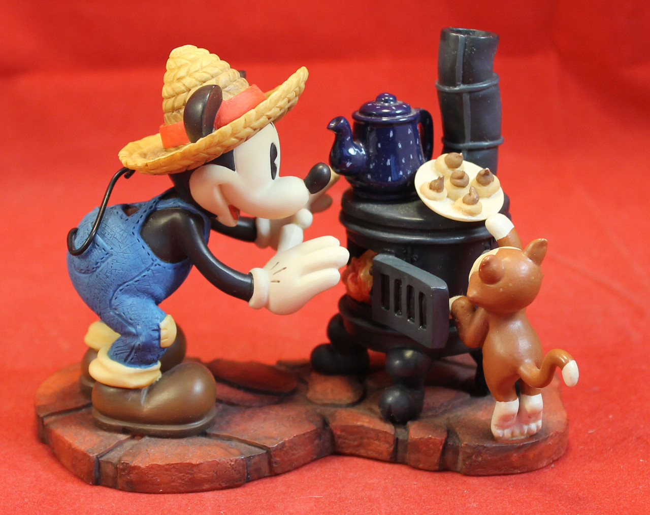 Disney Figures - Mickey Warm Me Right Down to My Toes