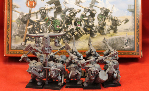 Warhammer Fantasy-Orcs & Goblins-Black Orcs - Plastic X10 - Lot 101 Warhammer Fantasy-Orcs & Goblins-Black Orcs - Plastic X10 - Lot 101