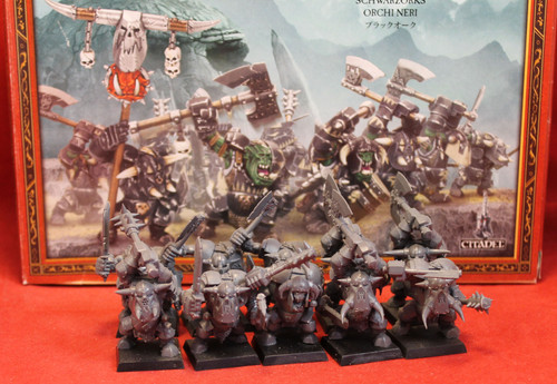 Warhammer Fantasy-Orcs & Goblins-Black Orcs - Plastic X10 - Lot 102 Warhammer Fantasy-Orcs & Goblins-Black Orcs - Plastic X10 - Lot 102