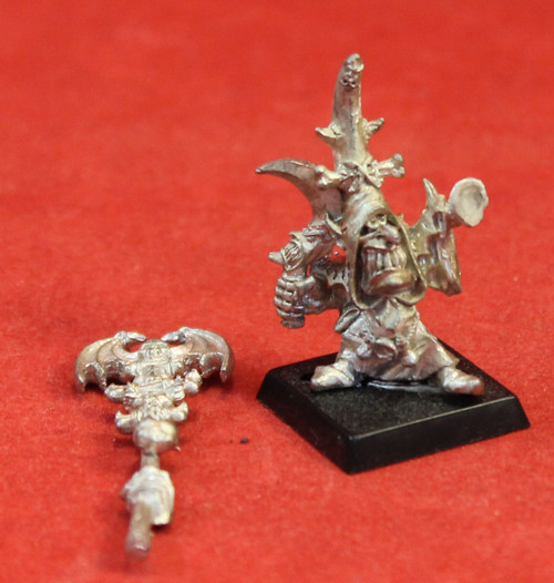 Warhammer Fantasy-Orcs & Goblins-Goblin Shaman - Metal X1 - Lot 102 Warhammer Fantasy-Orcs & Goblins-Goblin Shaman - Metal X1 - Lot 102