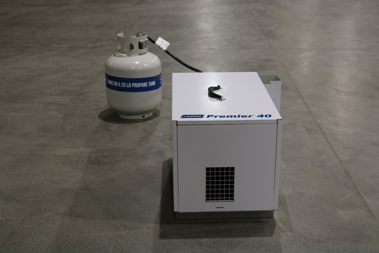 L.B. White Premier 40 Enclosed Flame Ductible 40,000 BTU LP Heater w ...