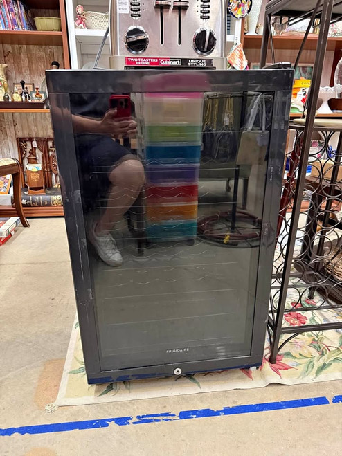 Frigidaire 35 Bottle Wine Cooler