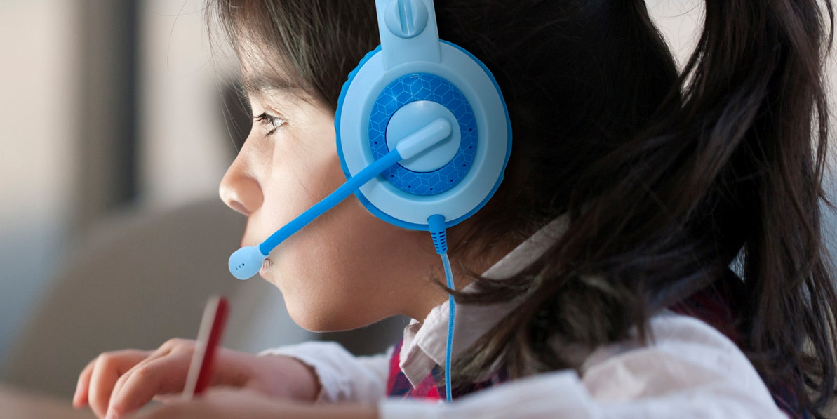 What Makes Headphones Great for School?