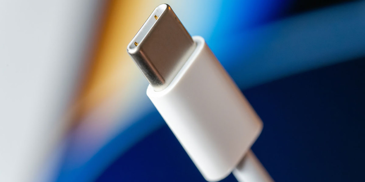 USB-C white cable