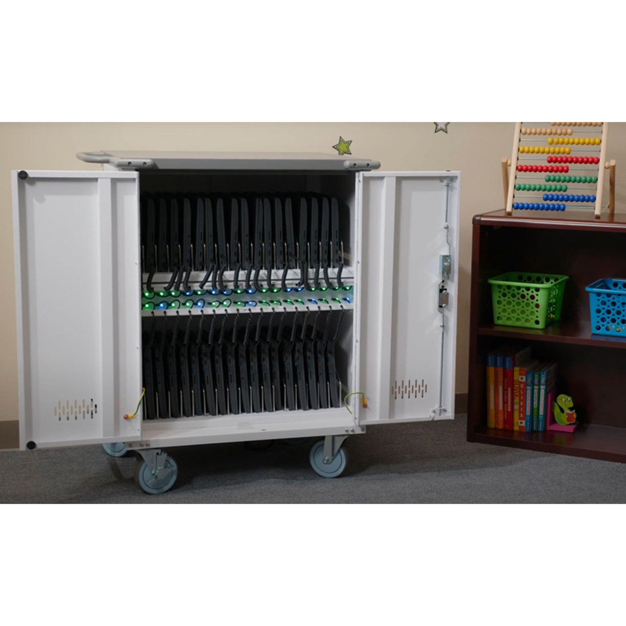 JAR Systems MC-7000 Elevate Max USB-C Charging Cart 36