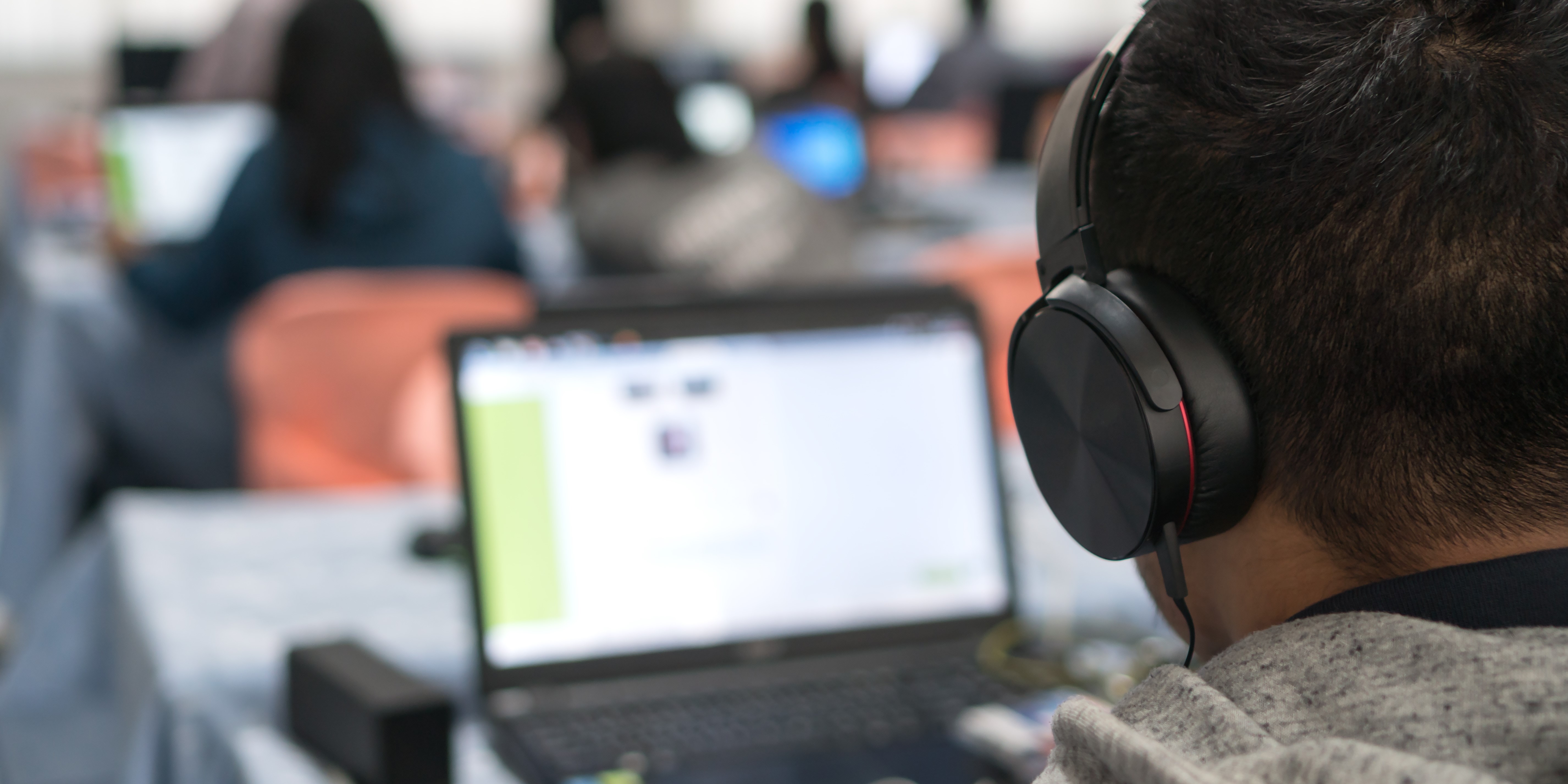 What to Consider When Choosing School Testing Headphones Encore Data Products, Inc.